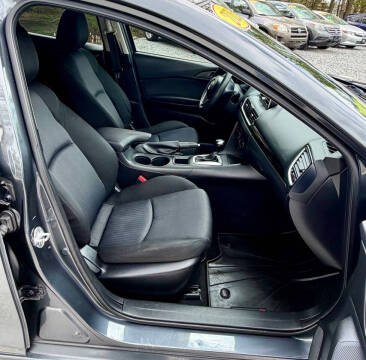 2015 Mazda MAZDA3 i SV