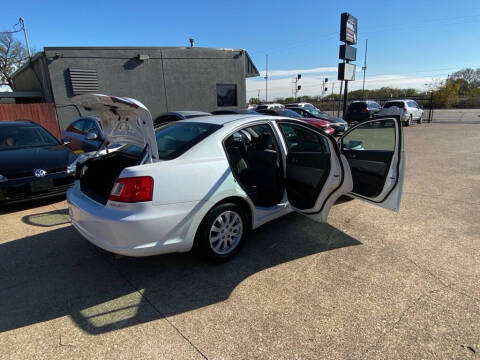 2011 Mitsubishi Galant FE