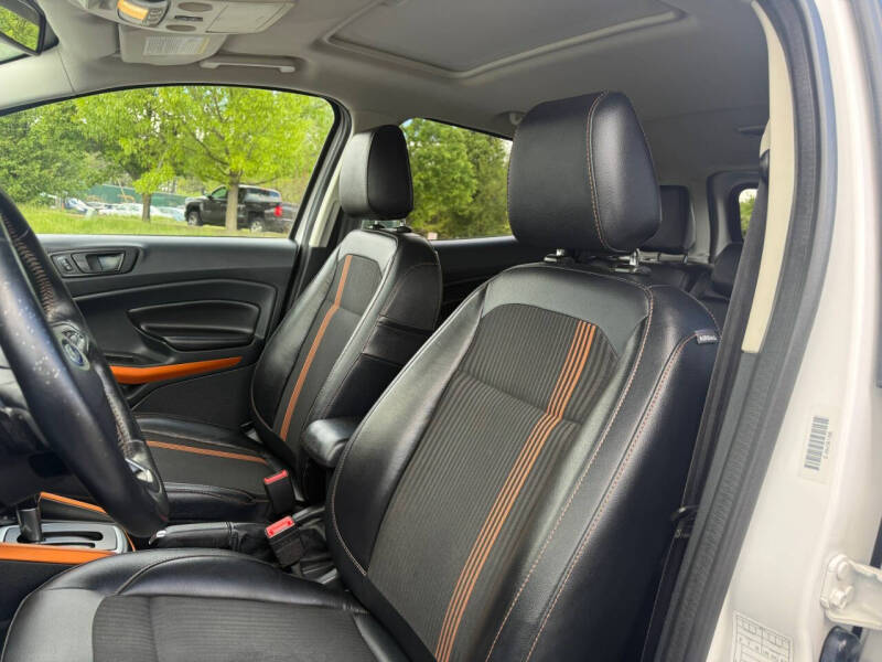 2018 Ford Ecosport SES - Photo 19