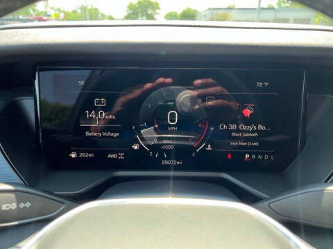 2024 GMC Acadia Elevation