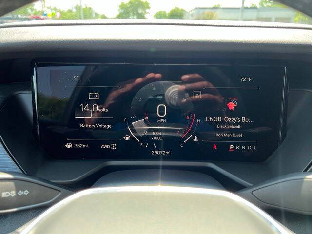2024 GMC Acadia Elevation