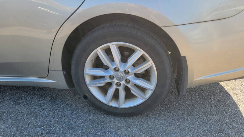 2013 Toyota Avalon XLE