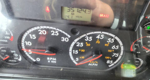 2014 Freightliner M2 106