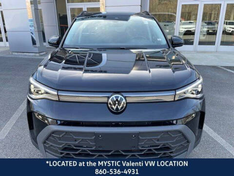 2025 Volkswagen Taos SE Black 4Motion