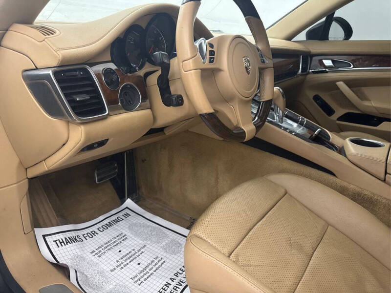 2012 Porsche Panamera 4