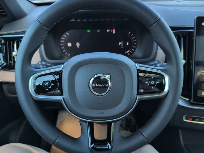 2026 Volvo XC90 B6 Plus 7P