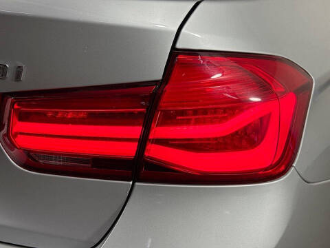 2018 BMW 3 Series 330i