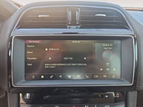 2019 Jaguar F-PACE 30t Portfolio