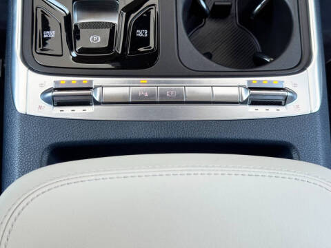 2025 Kia Carnival SX