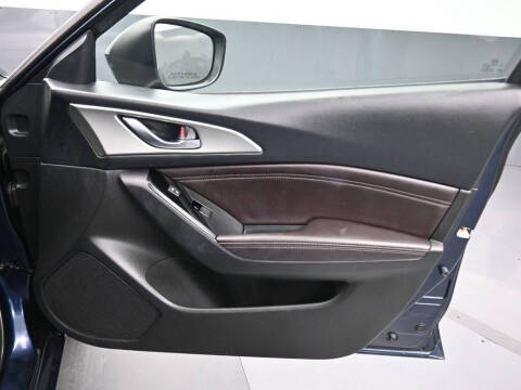 2017 Mazda MAZDA3 Touring