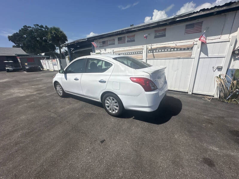 2017 Nissan Versa 1.6 SV