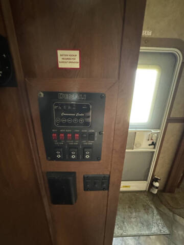 2013 Dutchmen Denali   330RLS