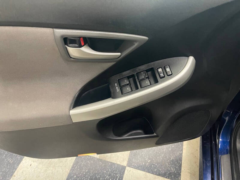 2015 Toyota Prius Three