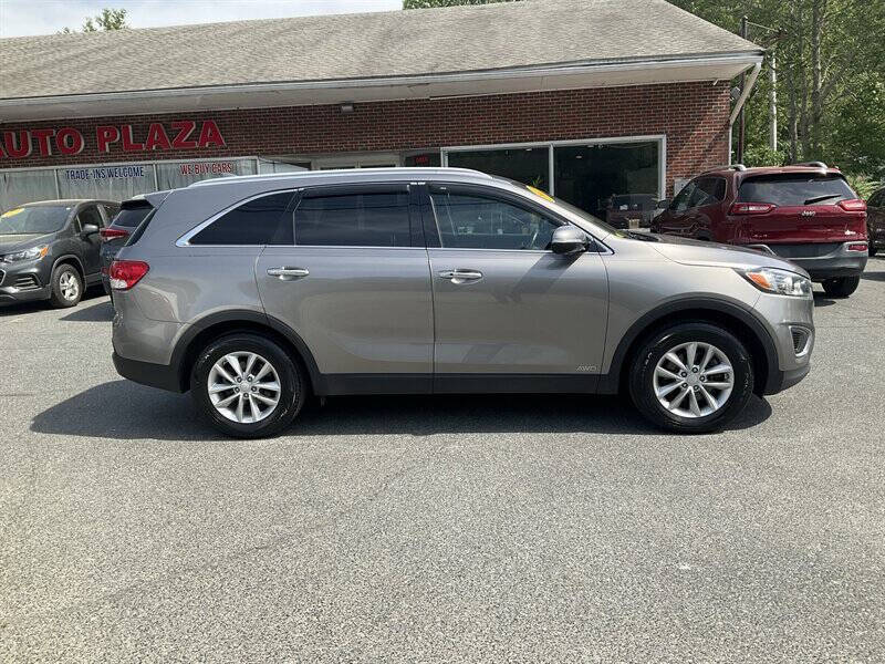 2017 Kia Sorento LX