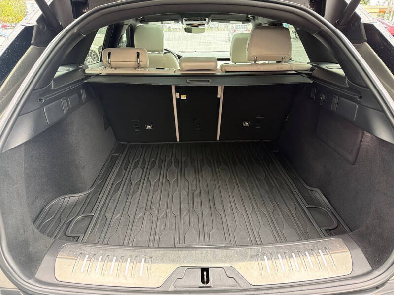 2018 Land Rover Range Rover Velar P250 R-Dynamic SE