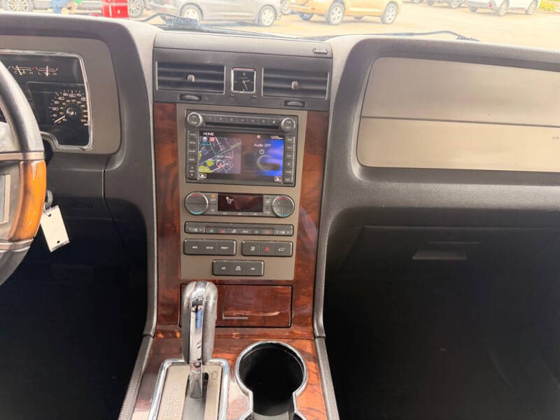 2013 Lincoln Navigator L