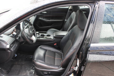2022 Nissan Altima 2.5 SR