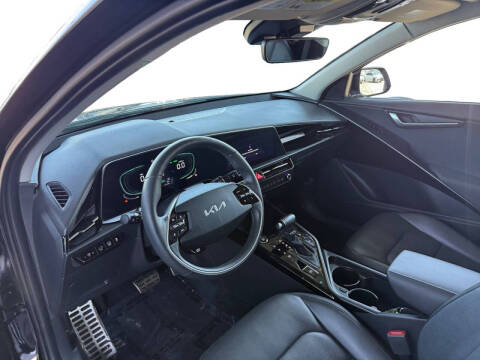 2023 Kia Niro SX Touring