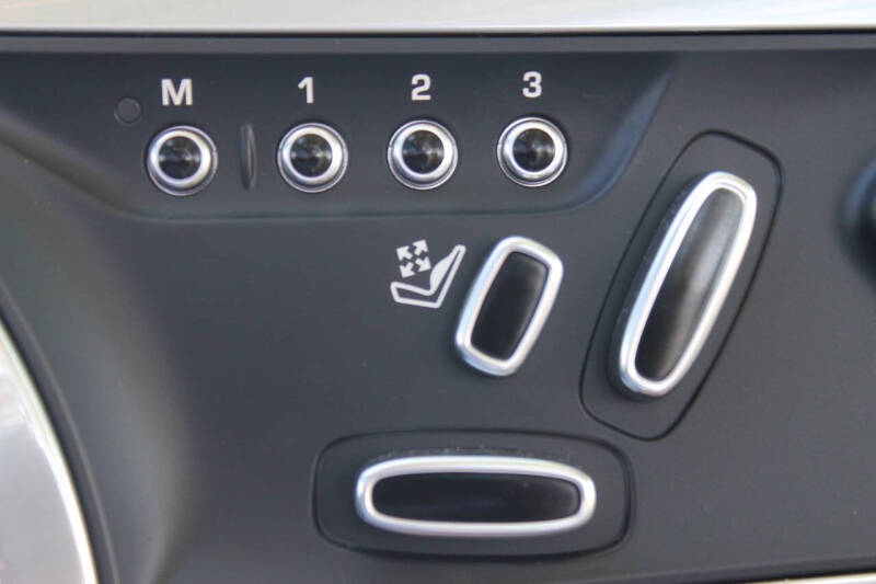 2018 Jaguar F-TYPE 296HP