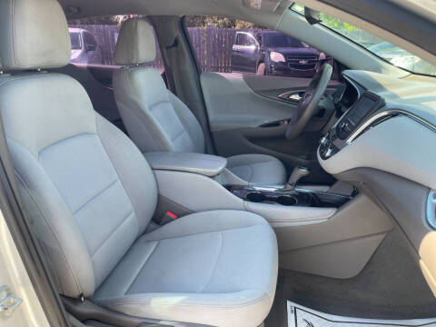 2017 Chevrolet Malibu LT