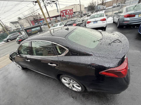 2015 Infiniti Q70L 3.7