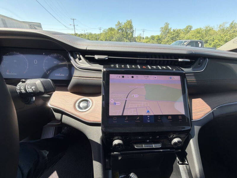 2025 Jeep Grand Cherokee Summit