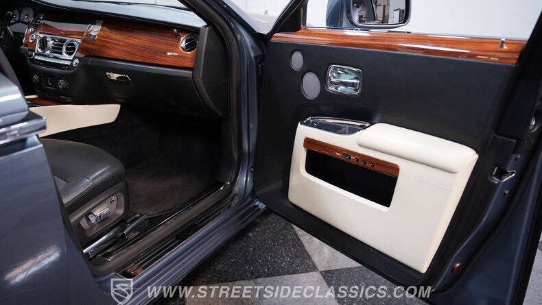 2010 Rolls-Royce Ghost