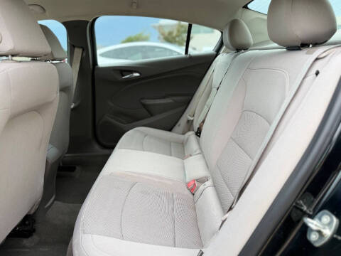 2018 Chevrolet Cruze LS Auto