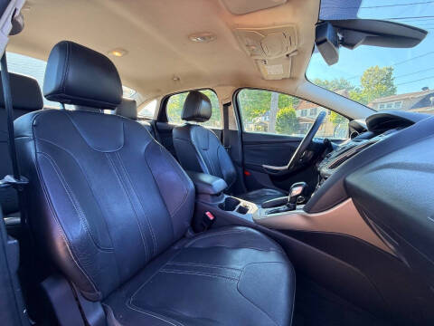2012 Ford Focus SEL