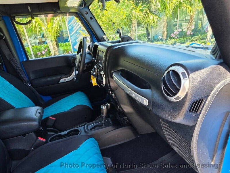 2011 Jeep Wrangler Unlimited Sahara
