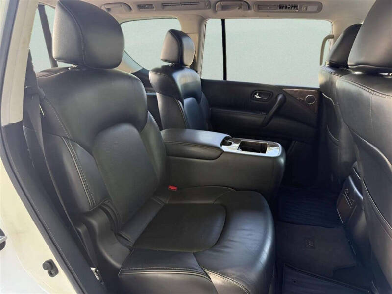 2017 Infiniti QX80