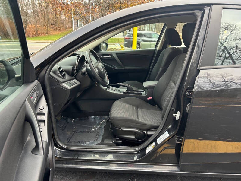 2013 Mazda MAZDA3 i SV