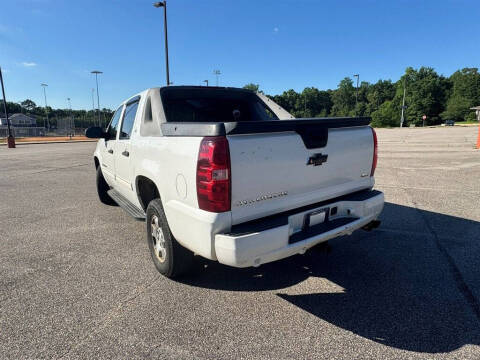 2009 Chevrolet Avalanche LS