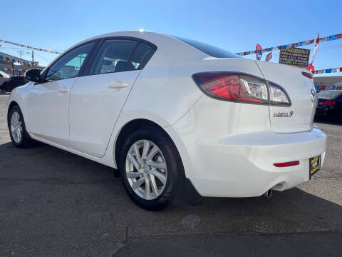 2012 Mazda MAZDA3 i Touring