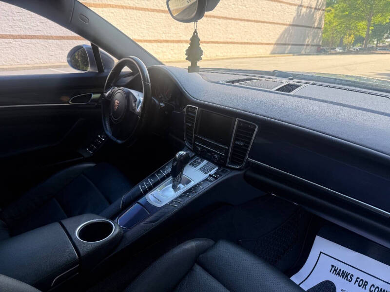 2012 Porsche Panamera