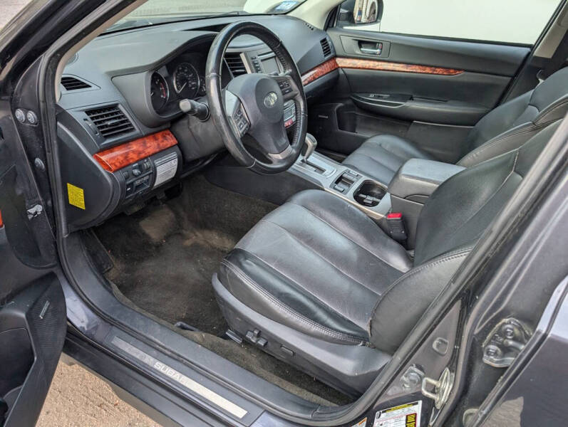 2012 Subaru Outback 2.5i Limited