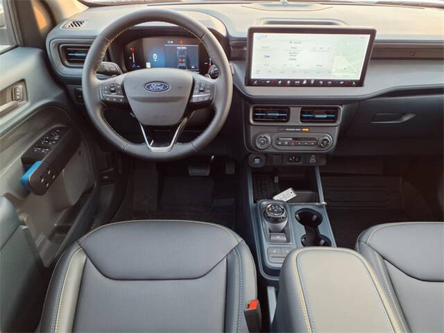 2025 Ford Maverick Lobo