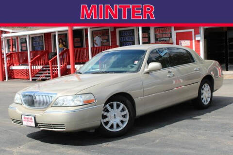 2009 Lincoln Town Car for sale at Minter Auto Sales in South Houston TX