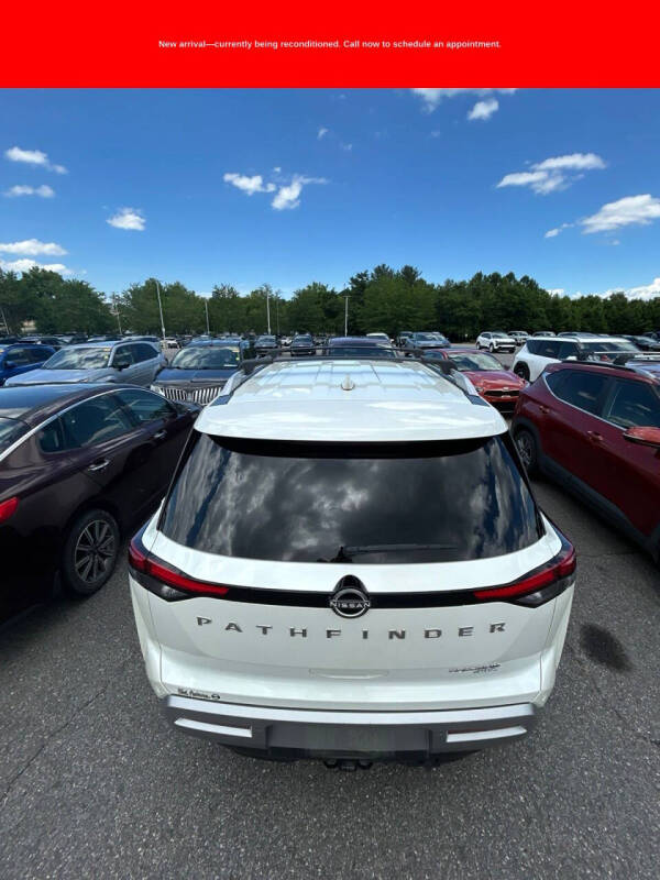 2024 Nissan Pathfinder Platinum