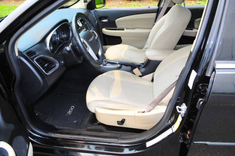2014 Chrysler 200 Touring