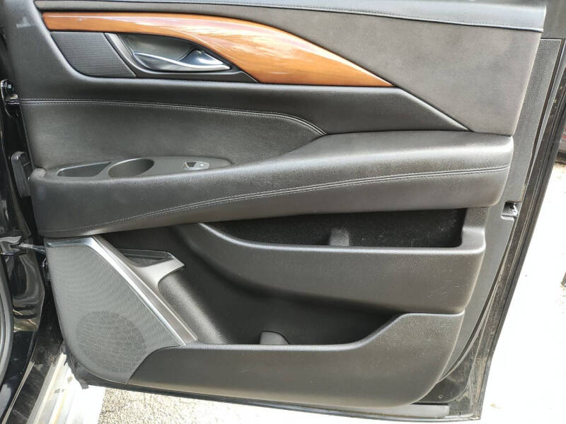 2016 Cadillac Escalade ESV Standard