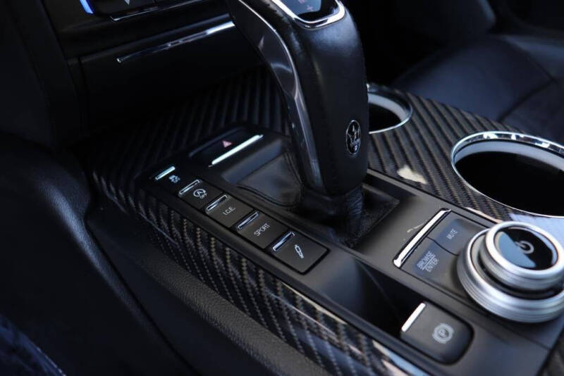 2022 Maserati Quattroporte Modena