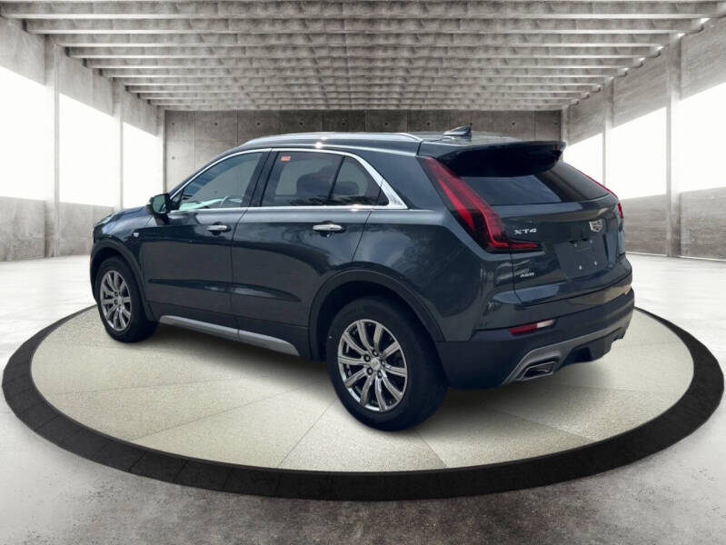 2021 Cadillac XT4 Premium Luxury
