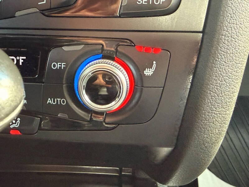 2015 Audi A4 2.0T quattro Premium