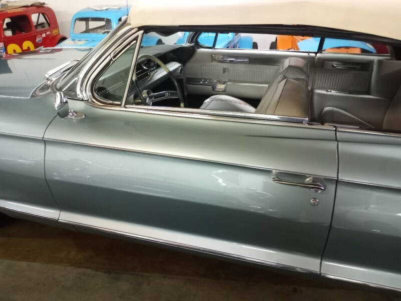 1961 Cadillac Eldorado Biarritz