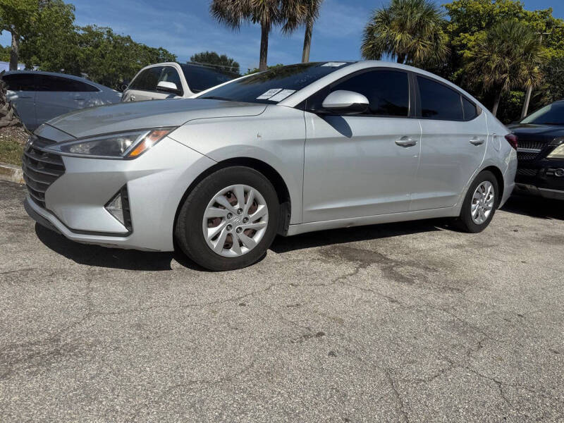 2019 Hyundai Elantra SE