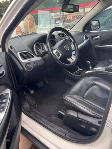 2012 Dodge Journey for sale at LAKE CITY AUTO SALES in Forest Park GA