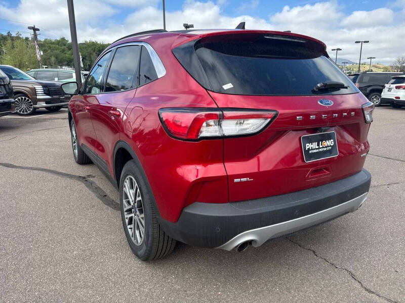 2022 Ford Escape SEL