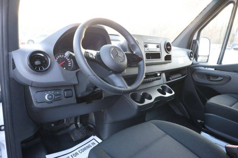2025 Mercedes-Benz Sprinter 2500