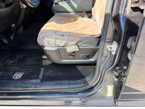2017 RAM 1500 SLT